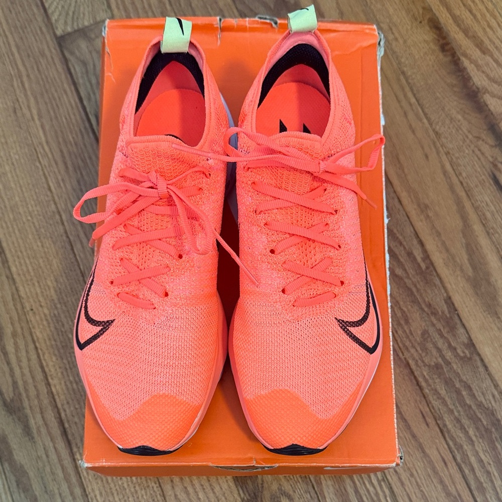 Nike Air Zoom Tempo FK - Neon Orange & Black